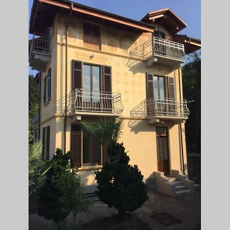 Villa Peachey, Intero Piano Con Giardino Stresa Exterior foto